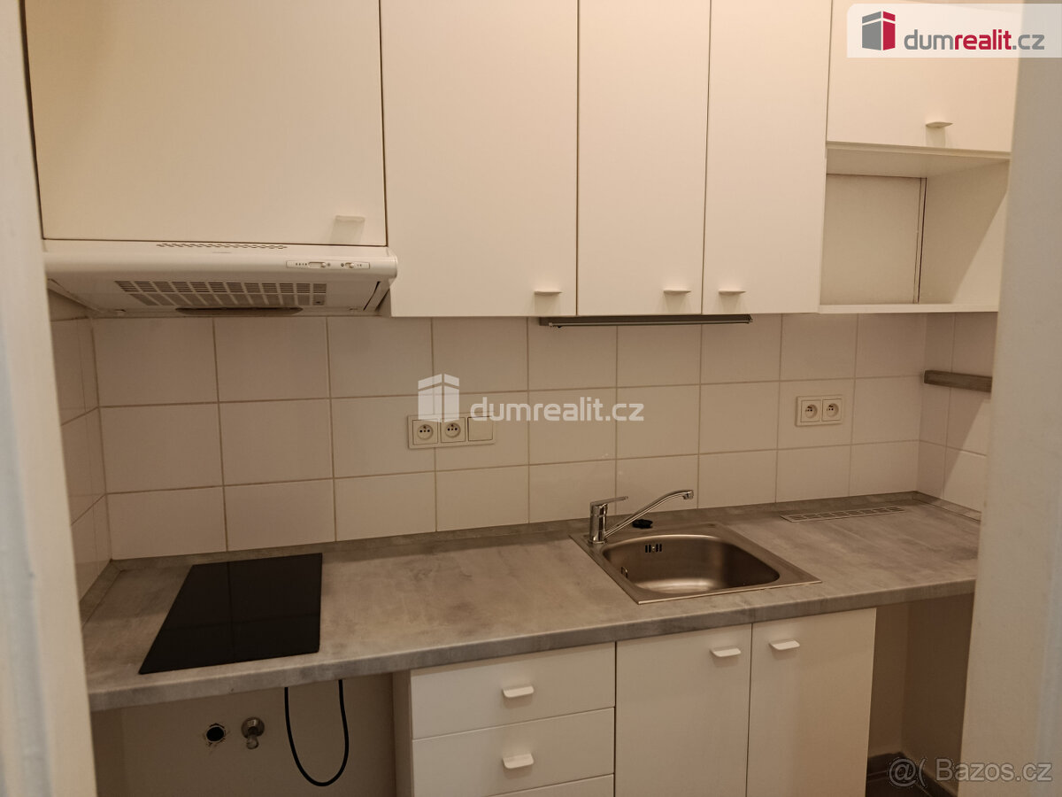 Velmi hezký byt 1+kk po rekonstrukci, Praha 10-Vršovice - 6