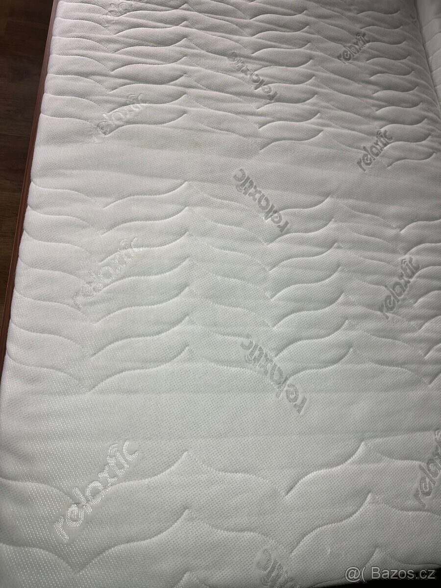 Moderní postel dvoulůžko - 6