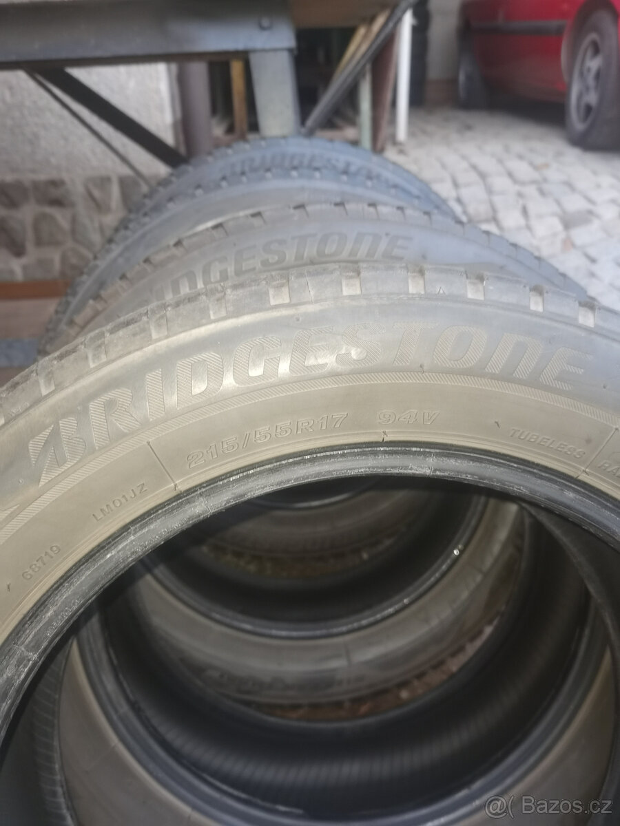 zimní 215 55 17 Bridgestone - 6