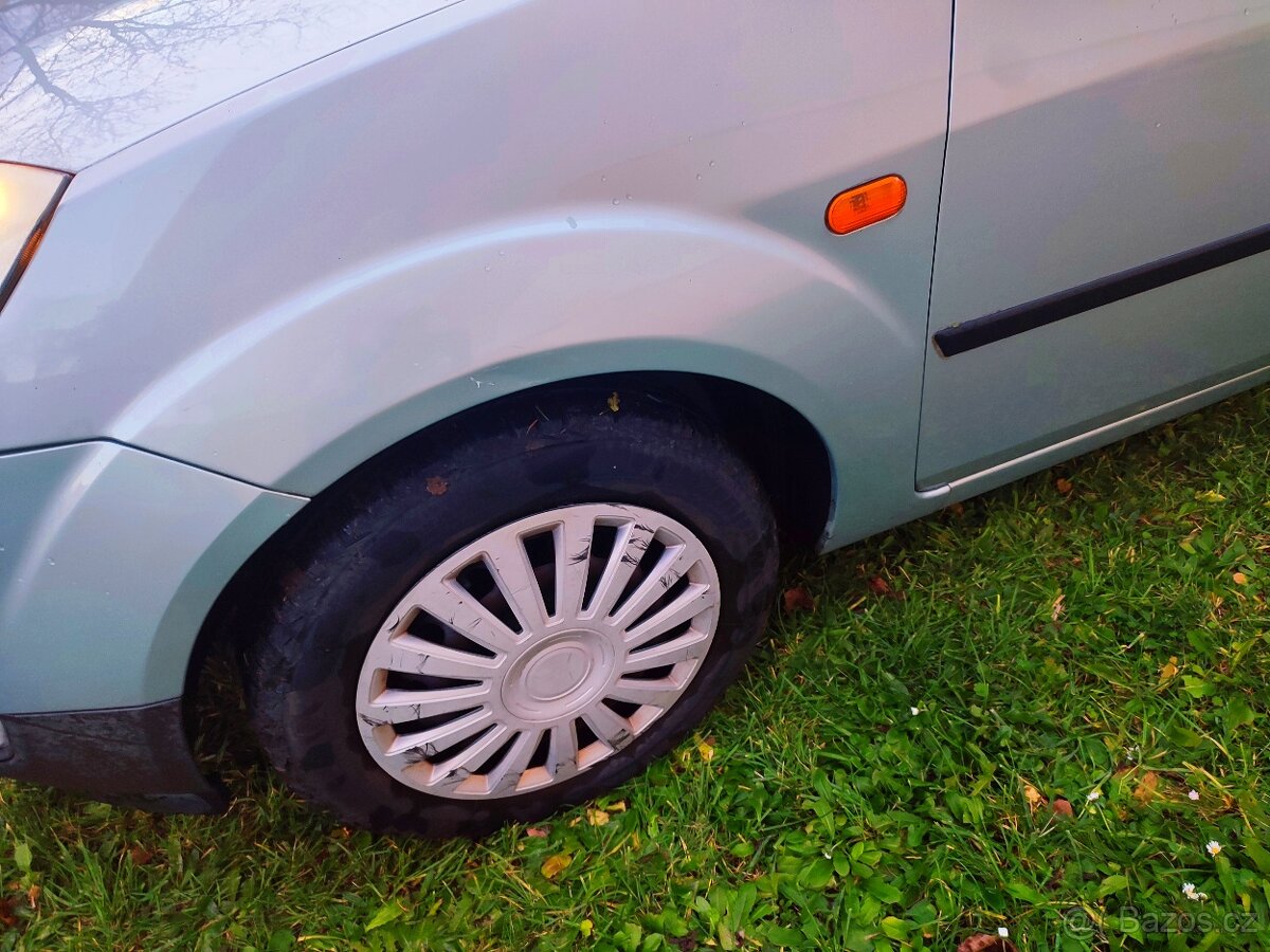 Fiesta 1.4 benzín, 99 600 km, bez koroze - 6