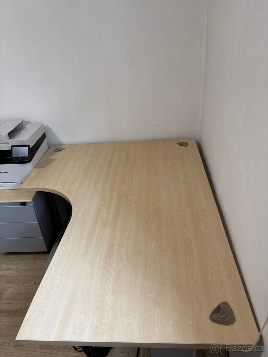 Kancelářský stůl + kontejner - 6