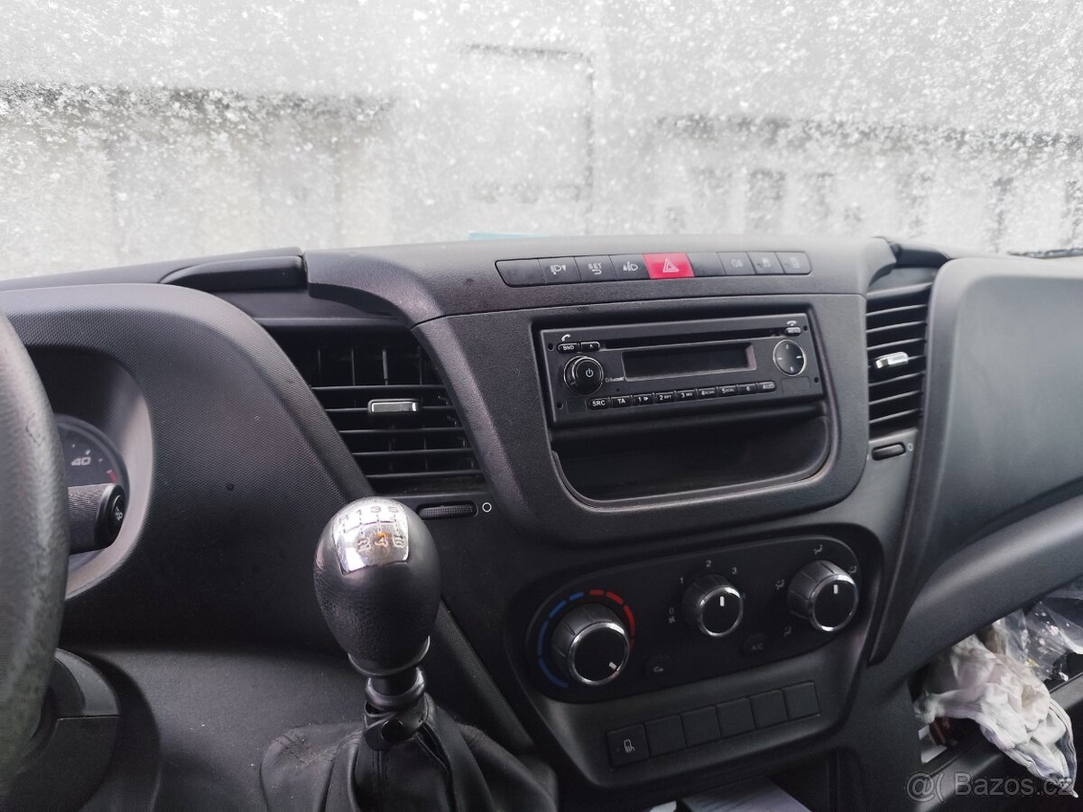 Iveco Daily 2,3jtd , rok 2019, klimatizace - 6