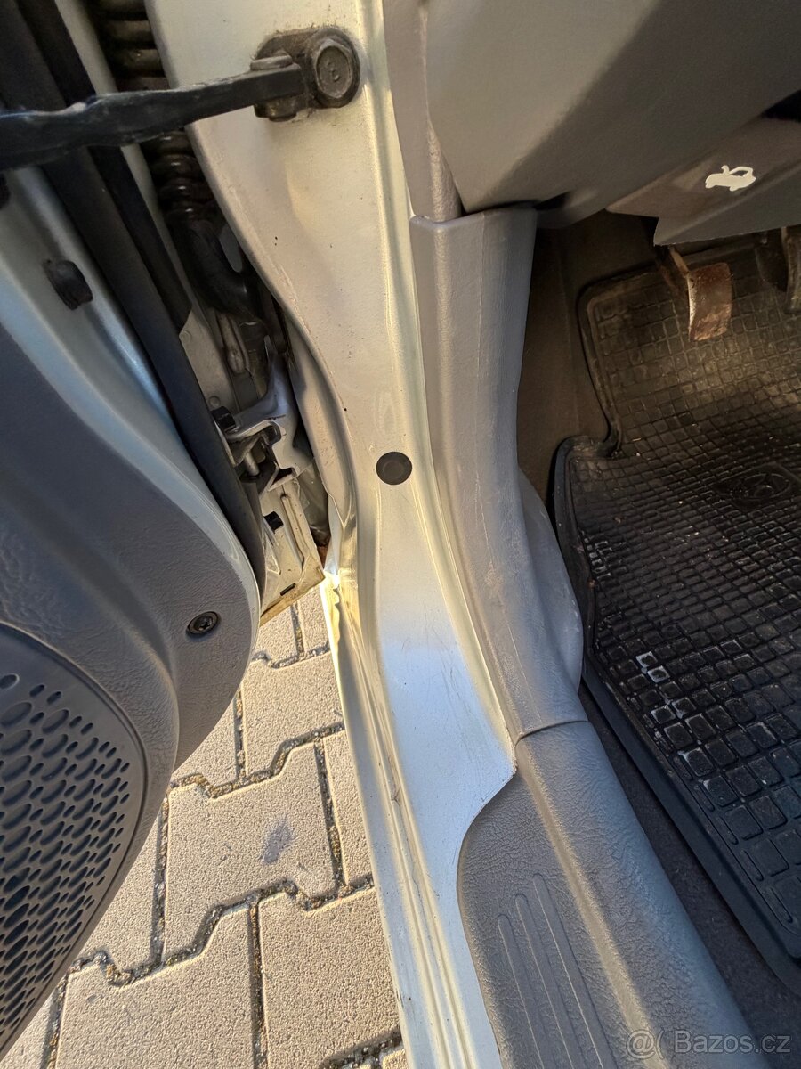 Hyundai accent 2006 1.3 - 6