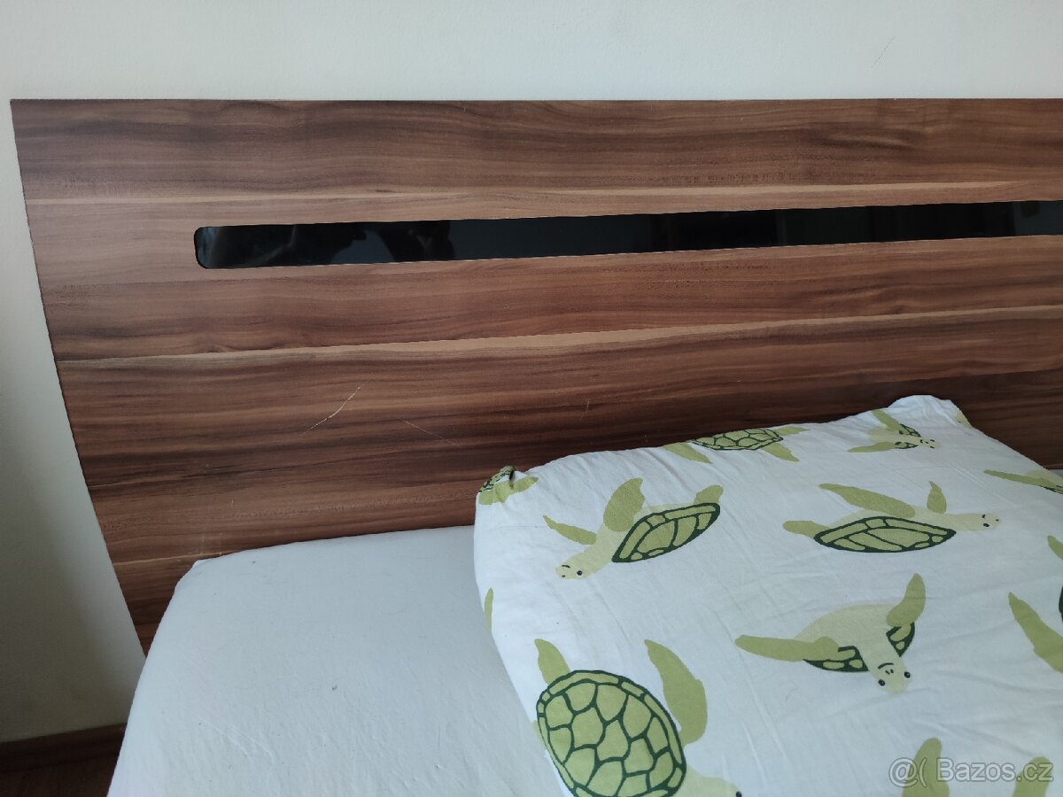 Manželská postel 200x180 s rošty - 6