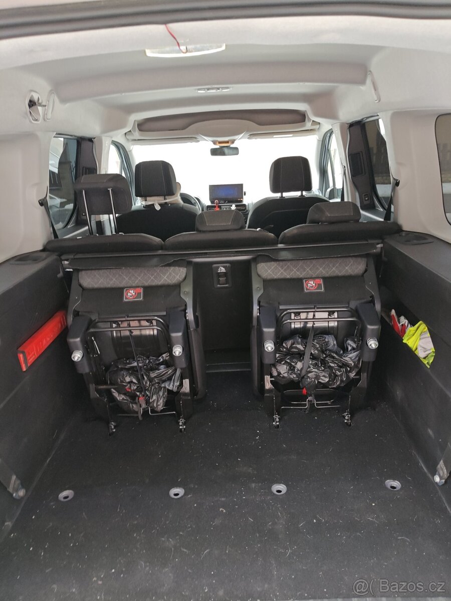 Opel combo xl 7 míst - 6