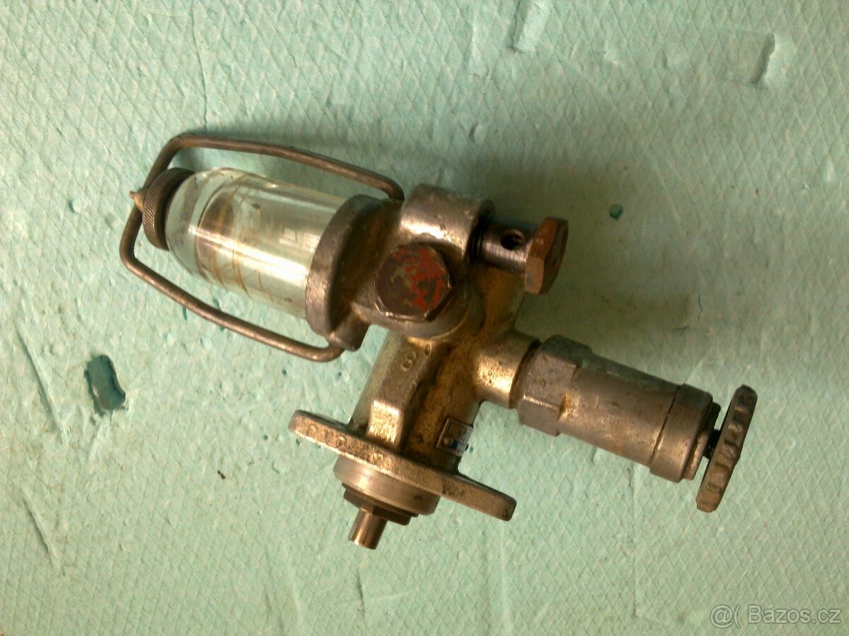 BENZINOVÁ PUMPA - 6