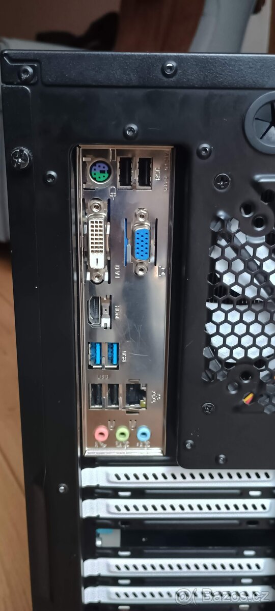 Stolní PC Intel Core i5 /16GB / 480GB SSD / Win 11 / Blu-ray - 6