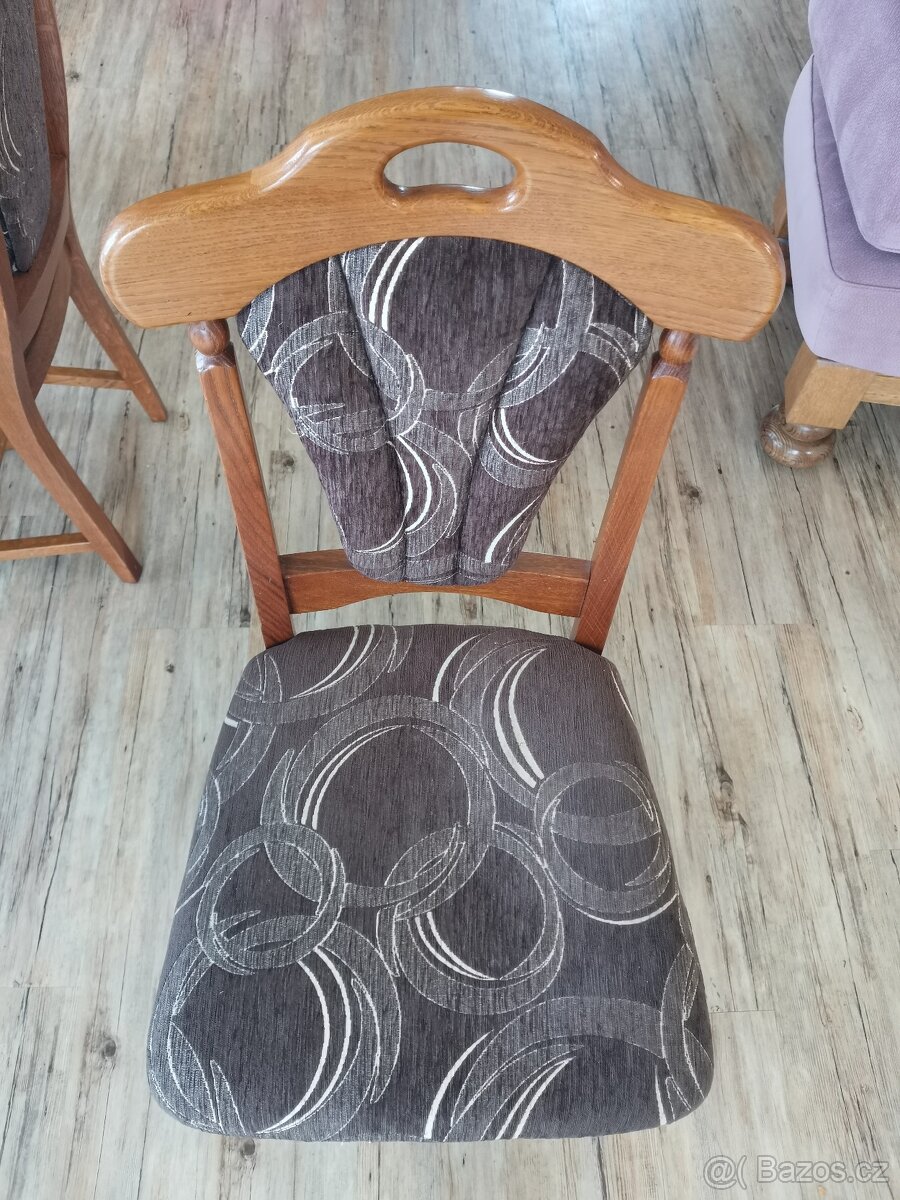 Jídelní stůl a židle - 6