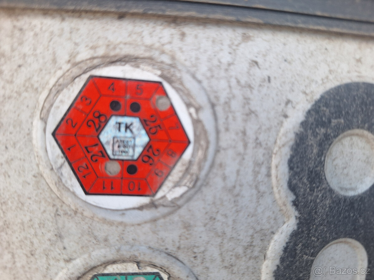 Prodám Peugeot 307 , 1.4i benzín , 2007 - 6