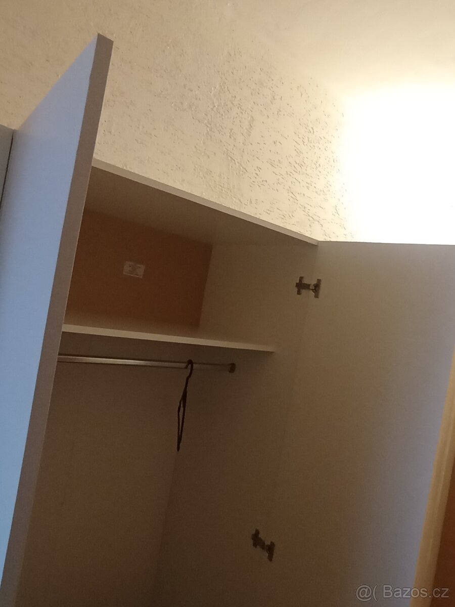 Šatní skříně - 6