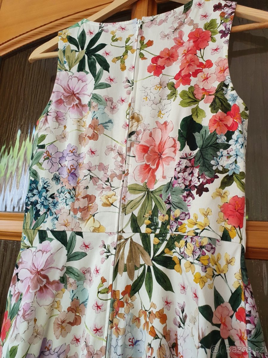 Krásné šaty Orsay s květy - 6