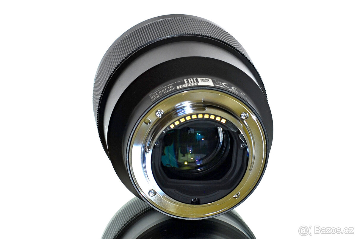 Sony FE 85mm f/1,8 + UV filtr Stav NOVÉHO - 6