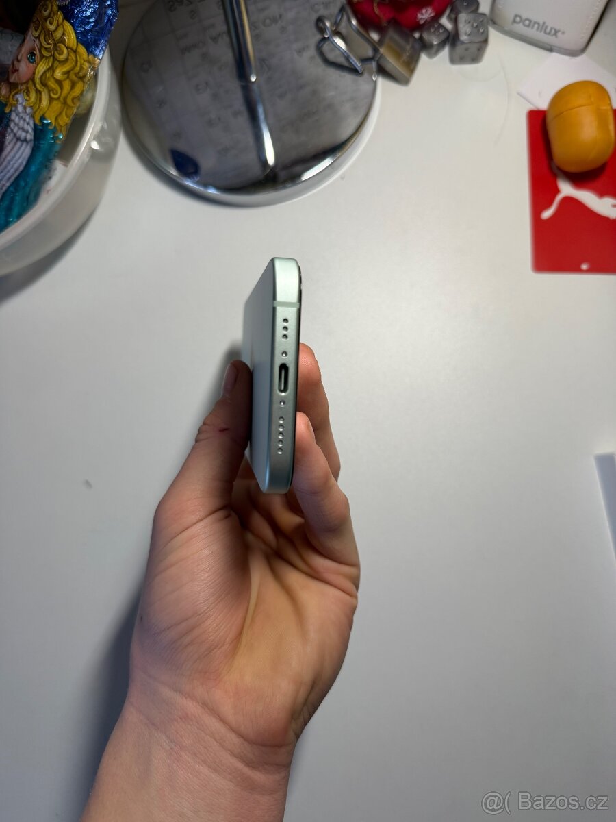 Apple iPhone 15 128GB - 6