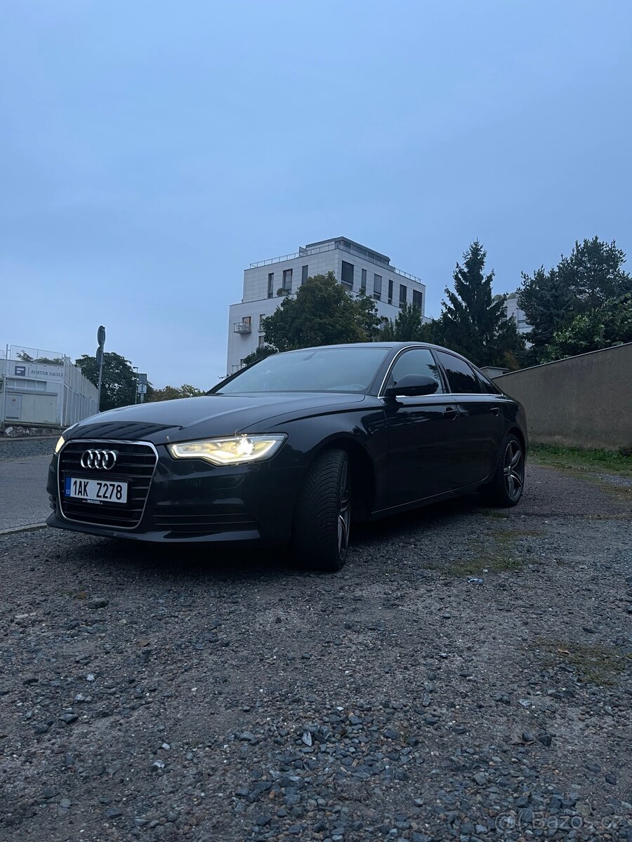 AUDI A6C7 - 6