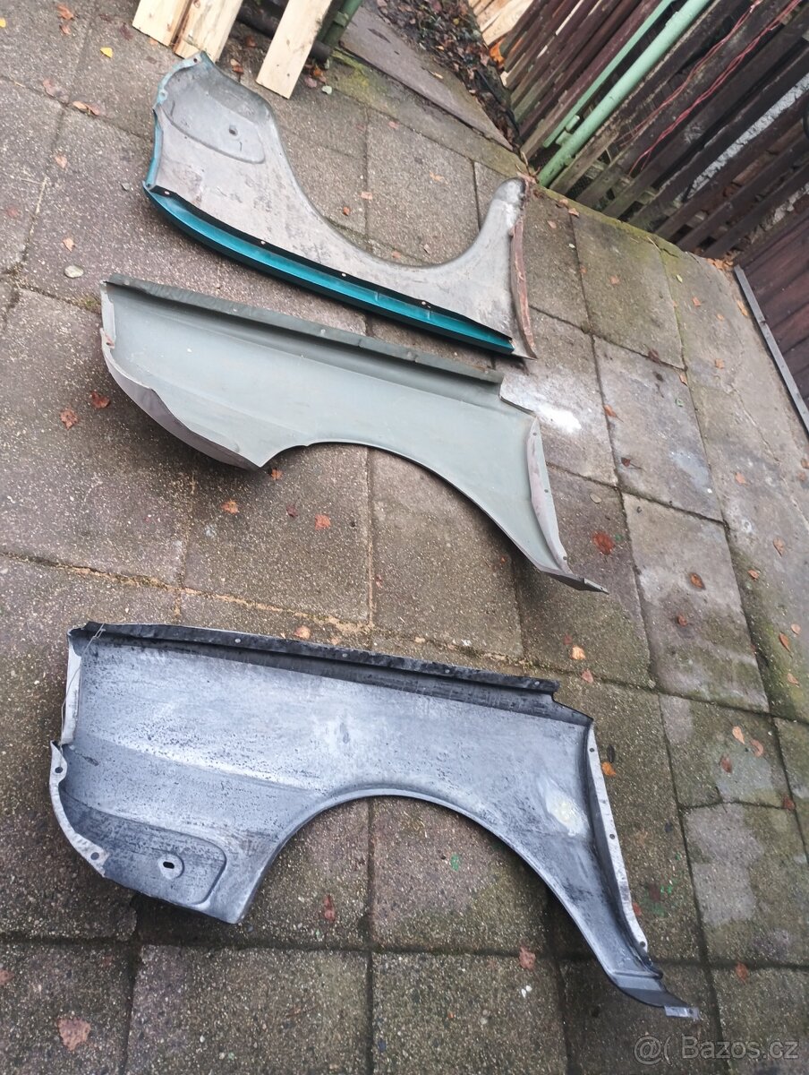 Bočnice škoda 105 a zadní čelo - 6