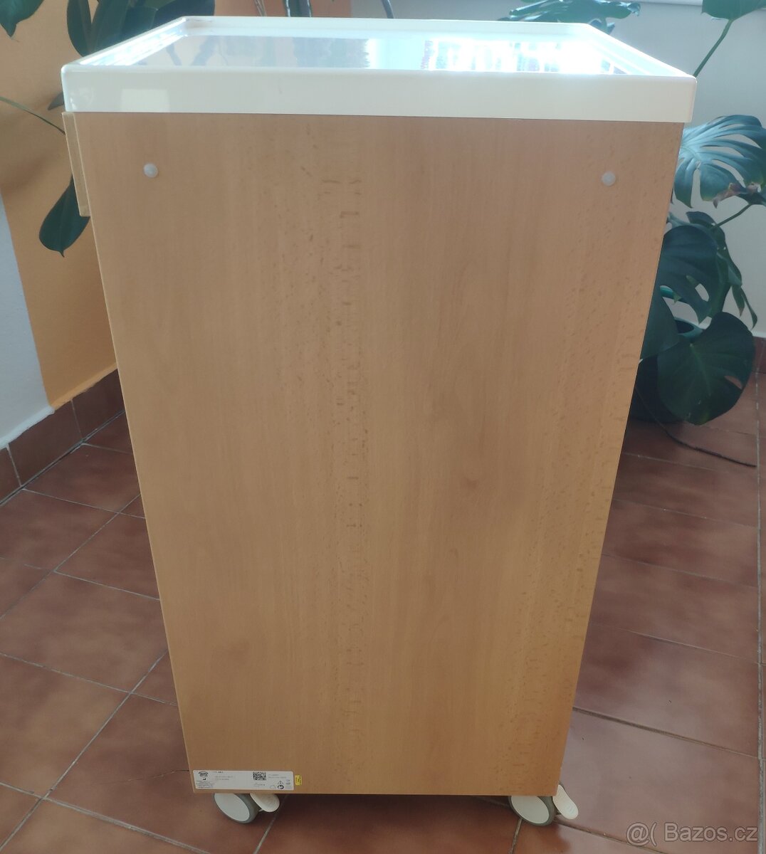 Noční stolek ke zdravotní posteli - 6