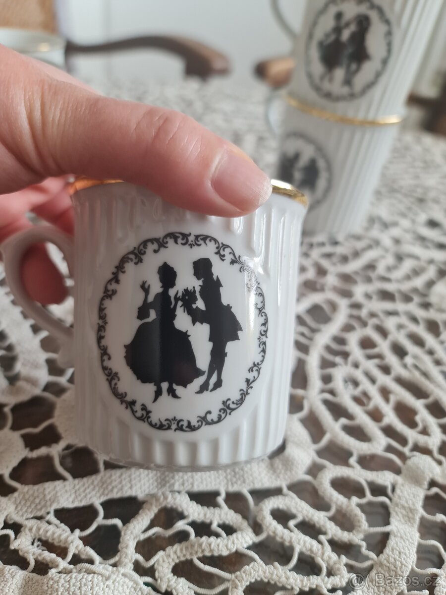 sada porcelánových hrnků - 6