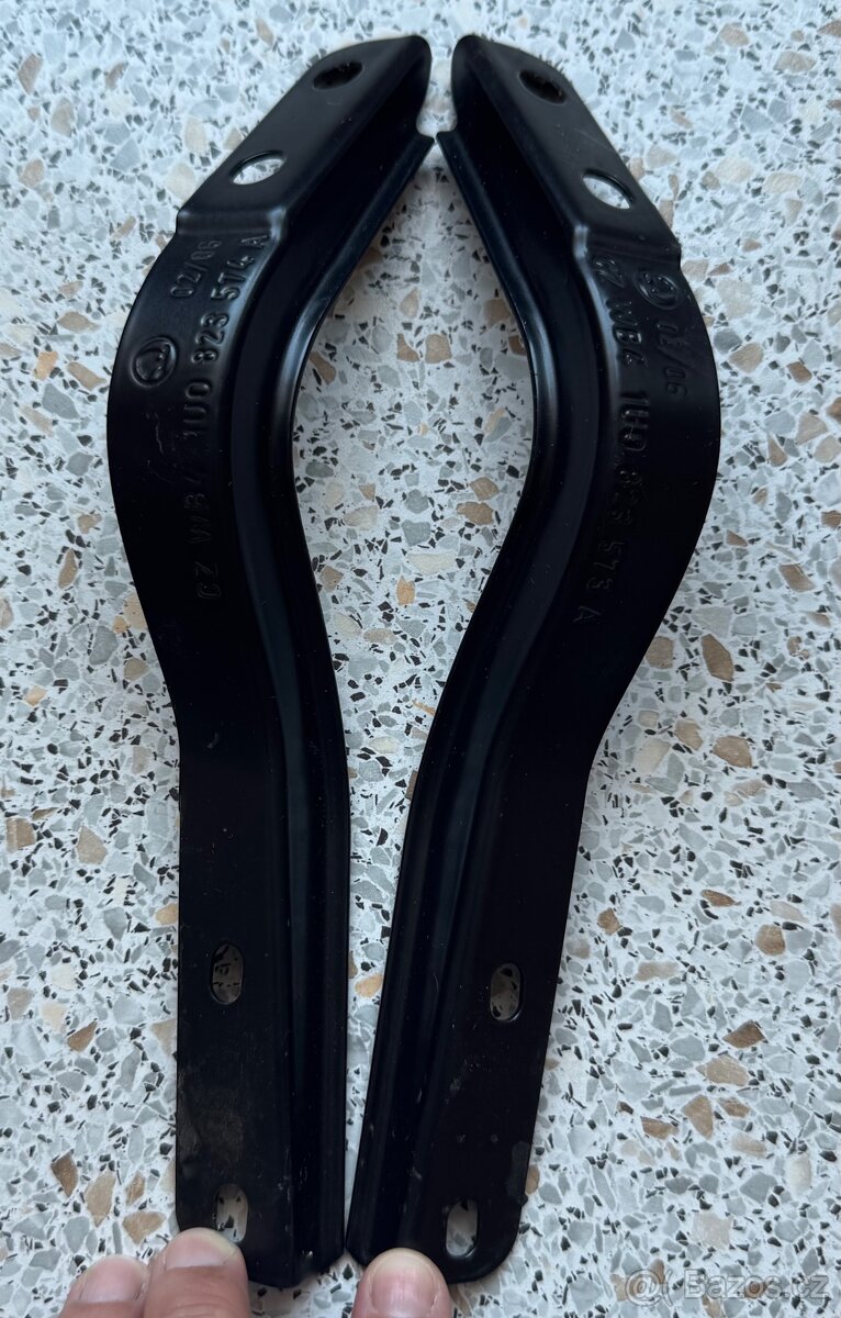 Držáky přední masky Octavia1, 1U0823573A,1U0823574A, - 6