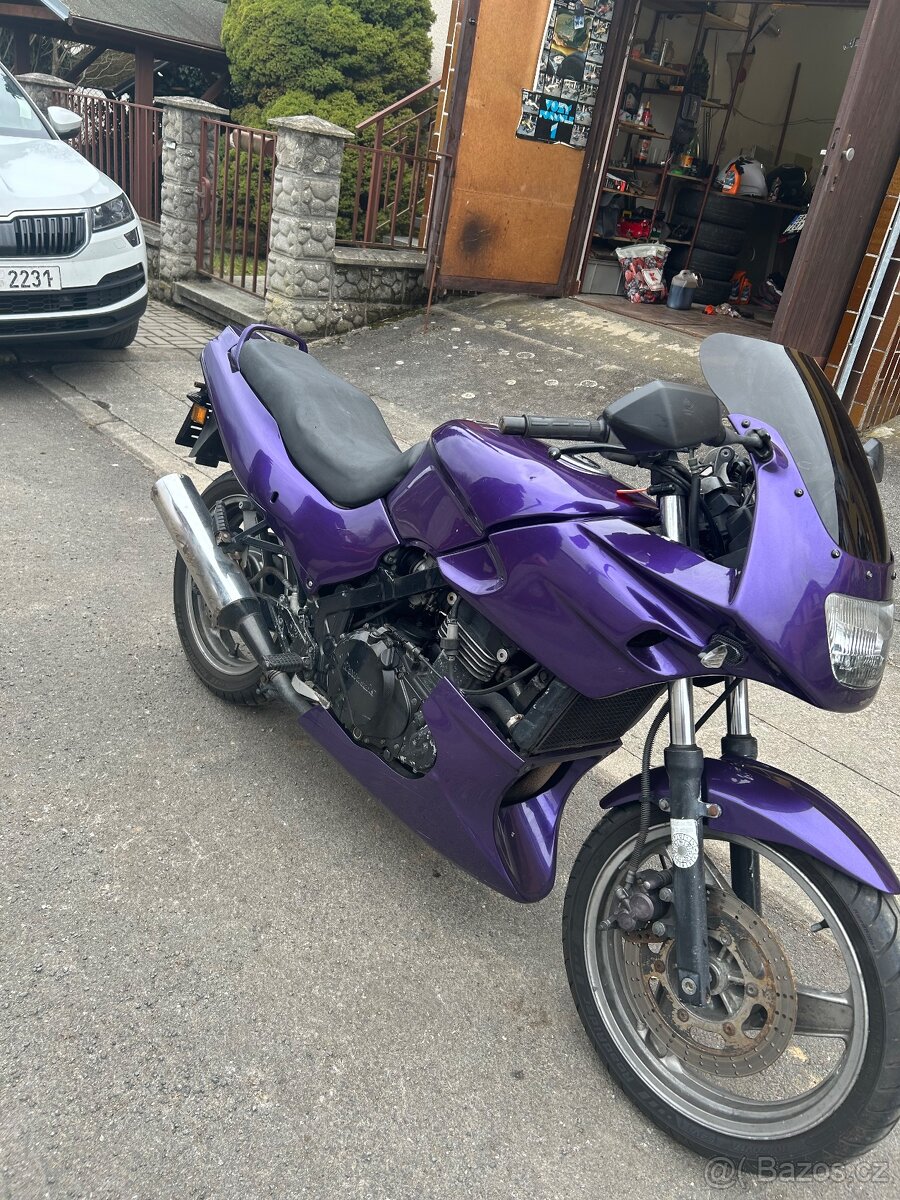 Kawasaki GPZ EX 500 - 6