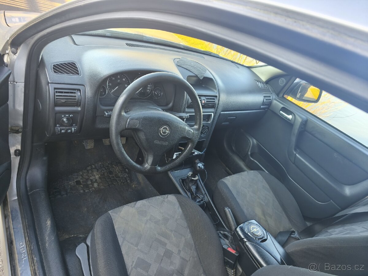 Prodám Opel Astra karavan 1.7 td55 kW Nová STK - 6