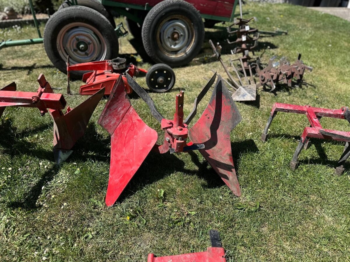 VARI - malotraktor + příslušenství - 6