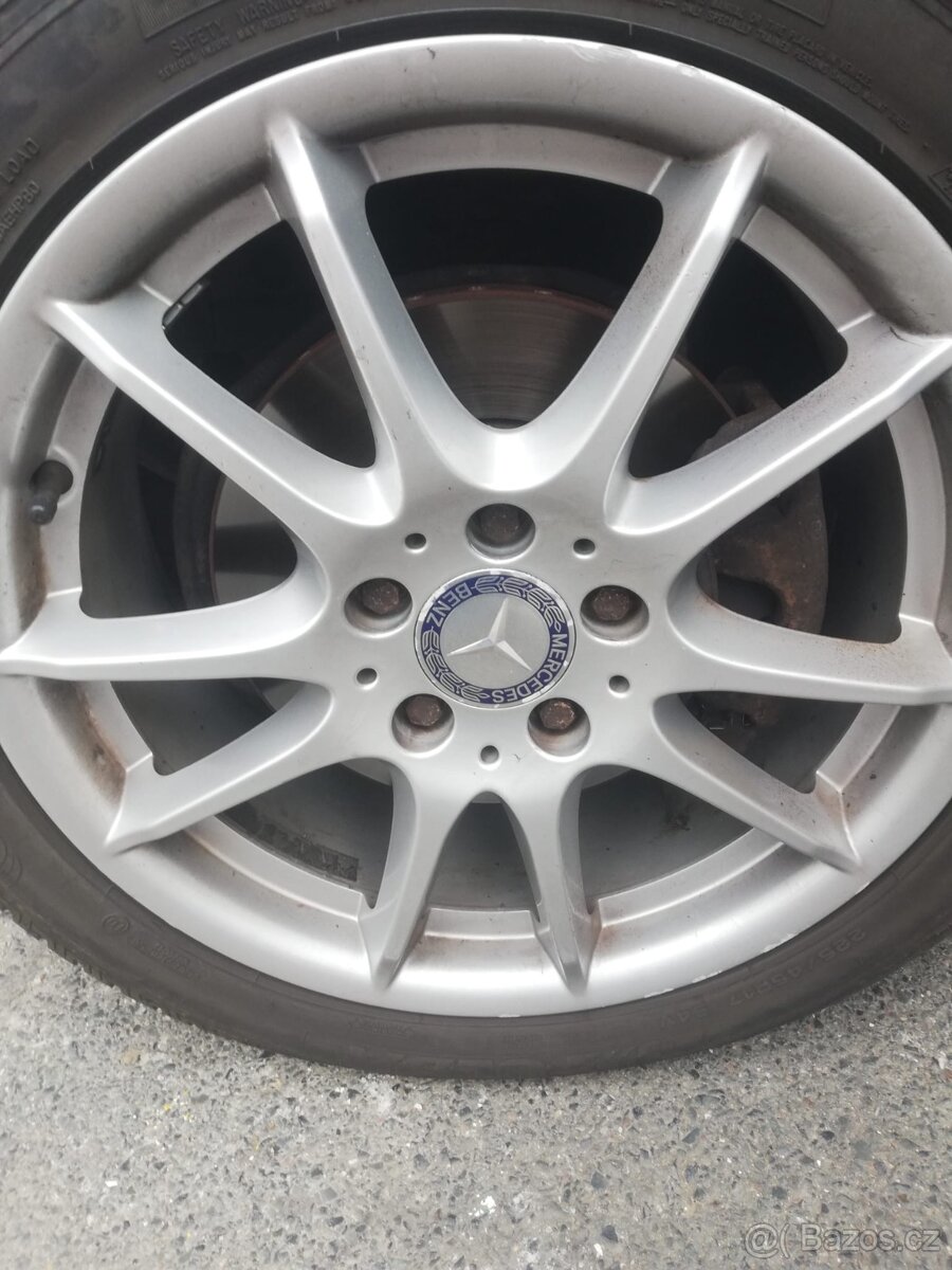 Mercedes-Benz B 180 CDI – spolehlivý rodinný vůz - 6