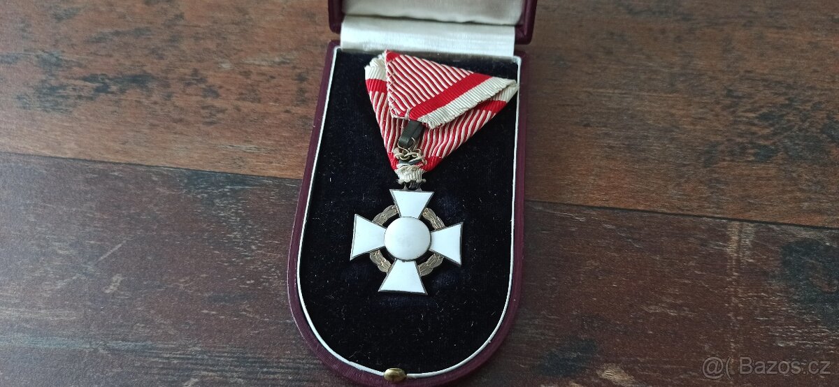 Rakousko Uhersko Vojenský záslužný kříž v etui. - 6