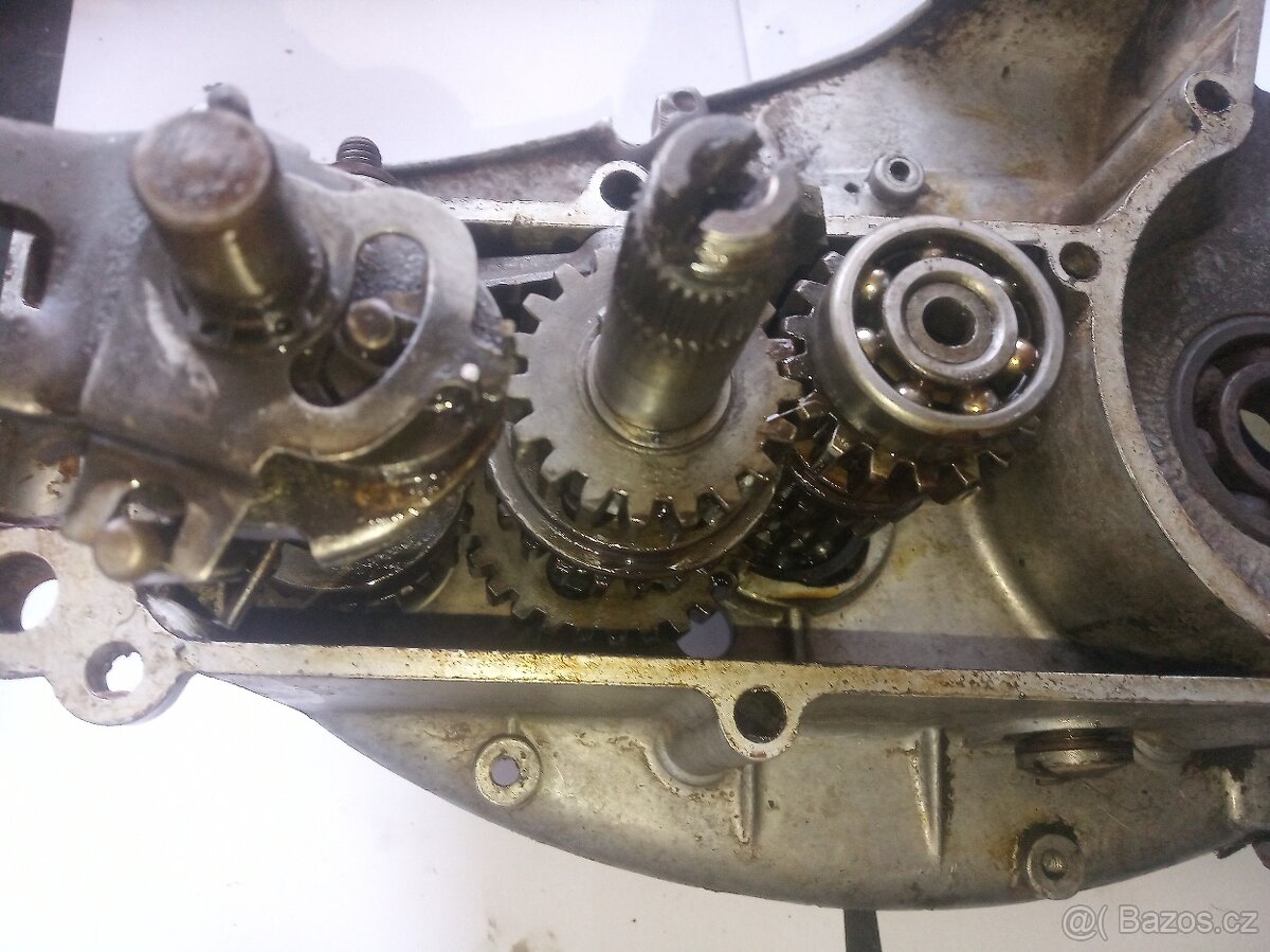 Kartery s převodovkou ČZ 150c - 6