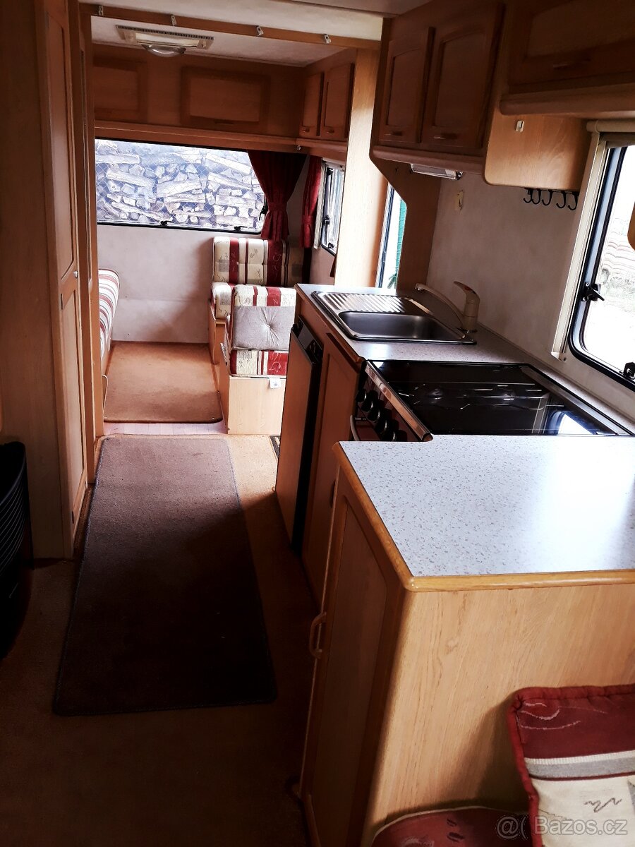 2002 Compass CORONA 630 + TV - 6