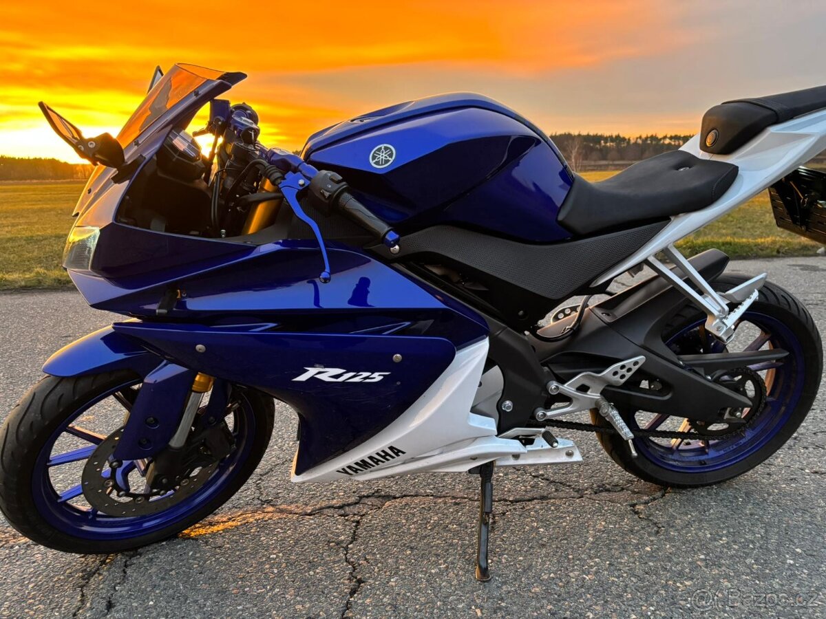 Yamaha yzf r125 2015 - 6