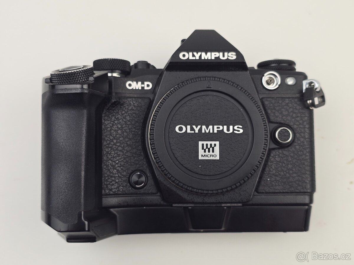 Profesionální sestava Olympus OM-D E-M5 - 6