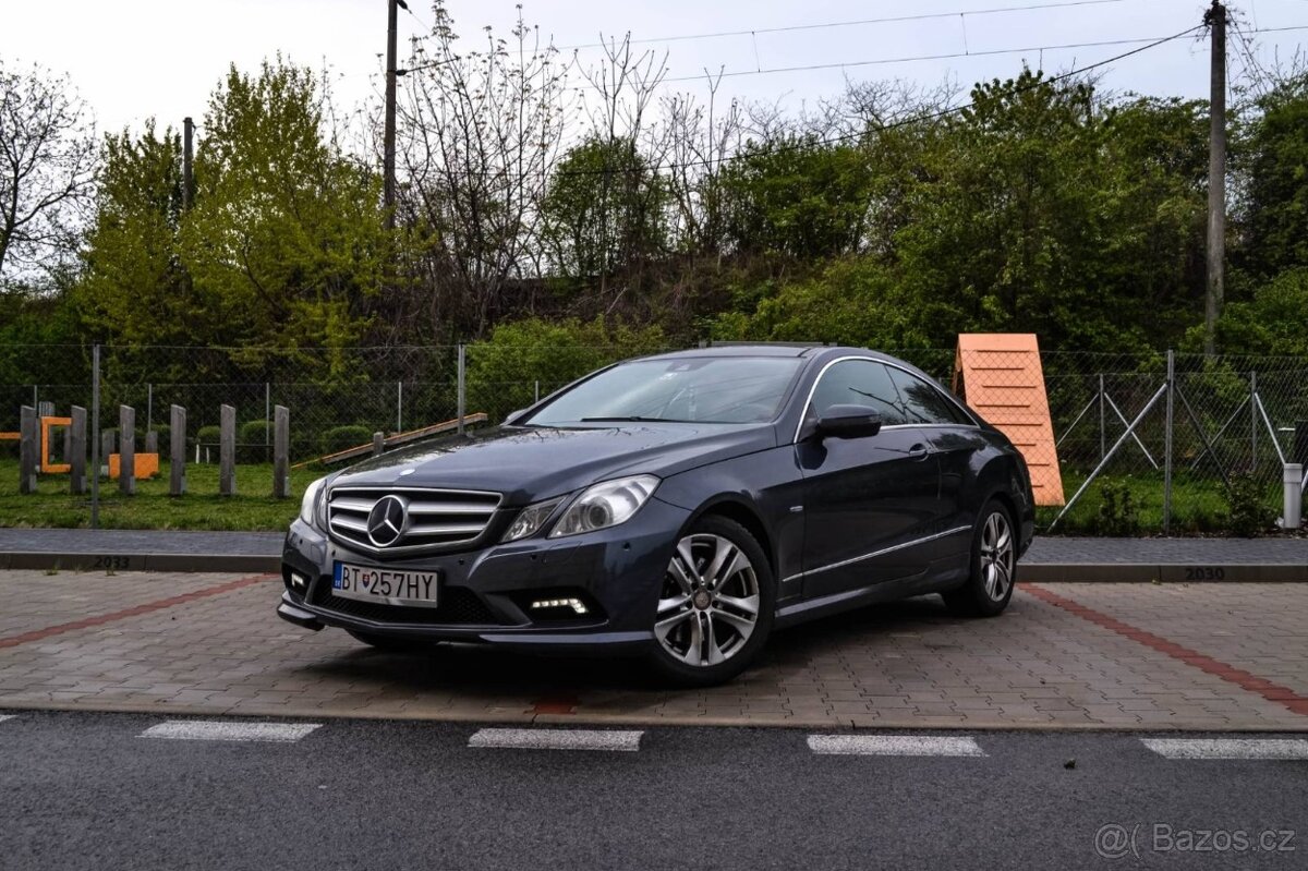 Mercedes Benz E 350 CGI coupe - 6