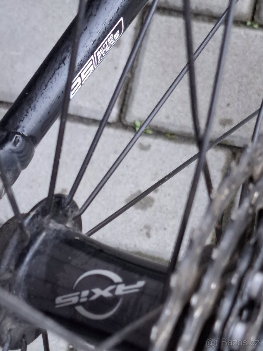 Silniční kolo SPECIALIZED - 6