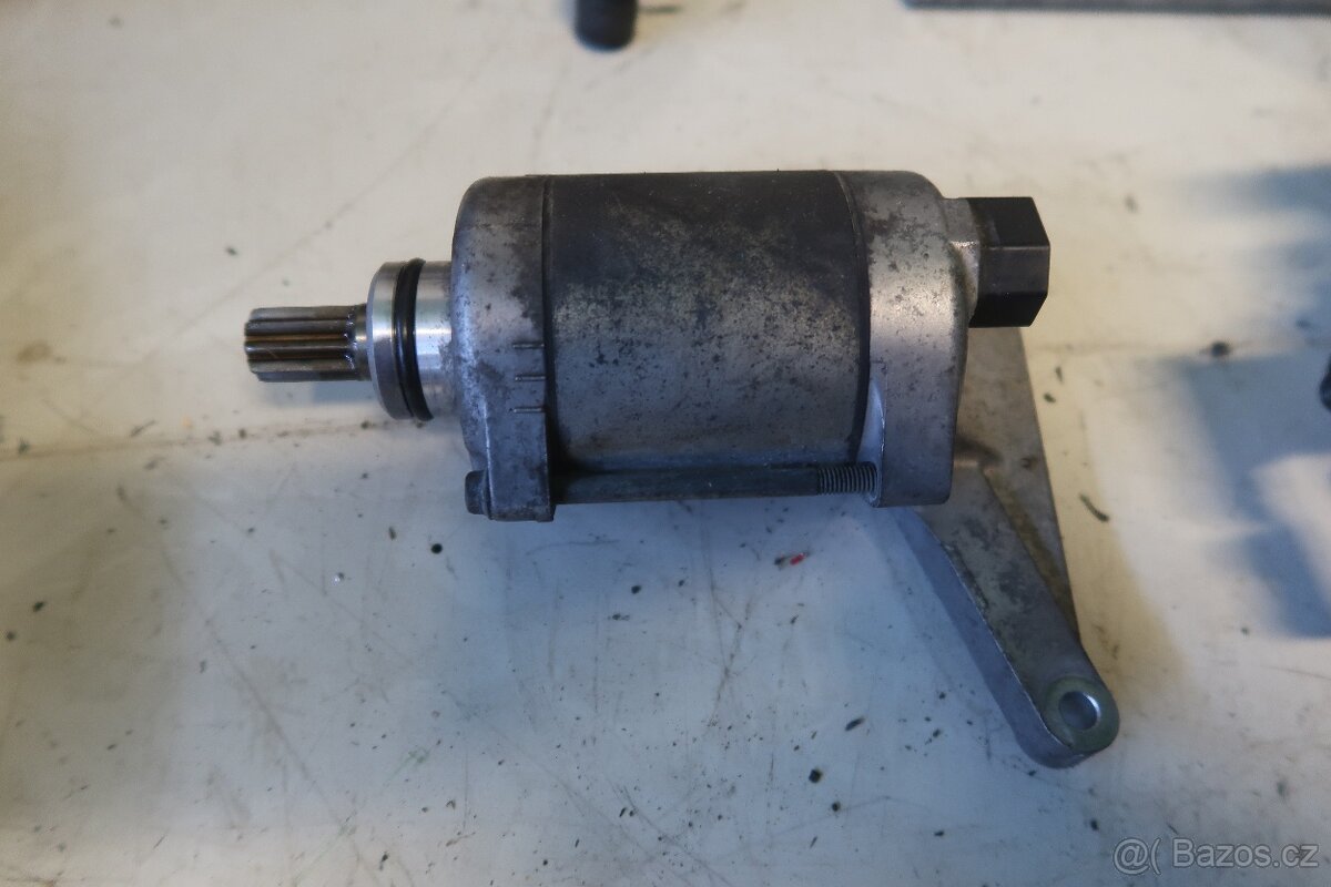 5 Díly Yamaha XT 1200 Z Super Ténéré 2011 - 6