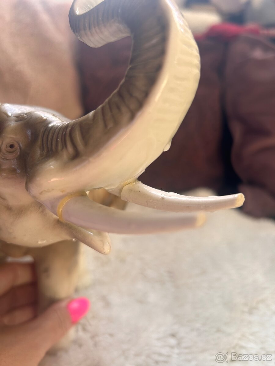 Porcelánový slon Royal Dux - 6