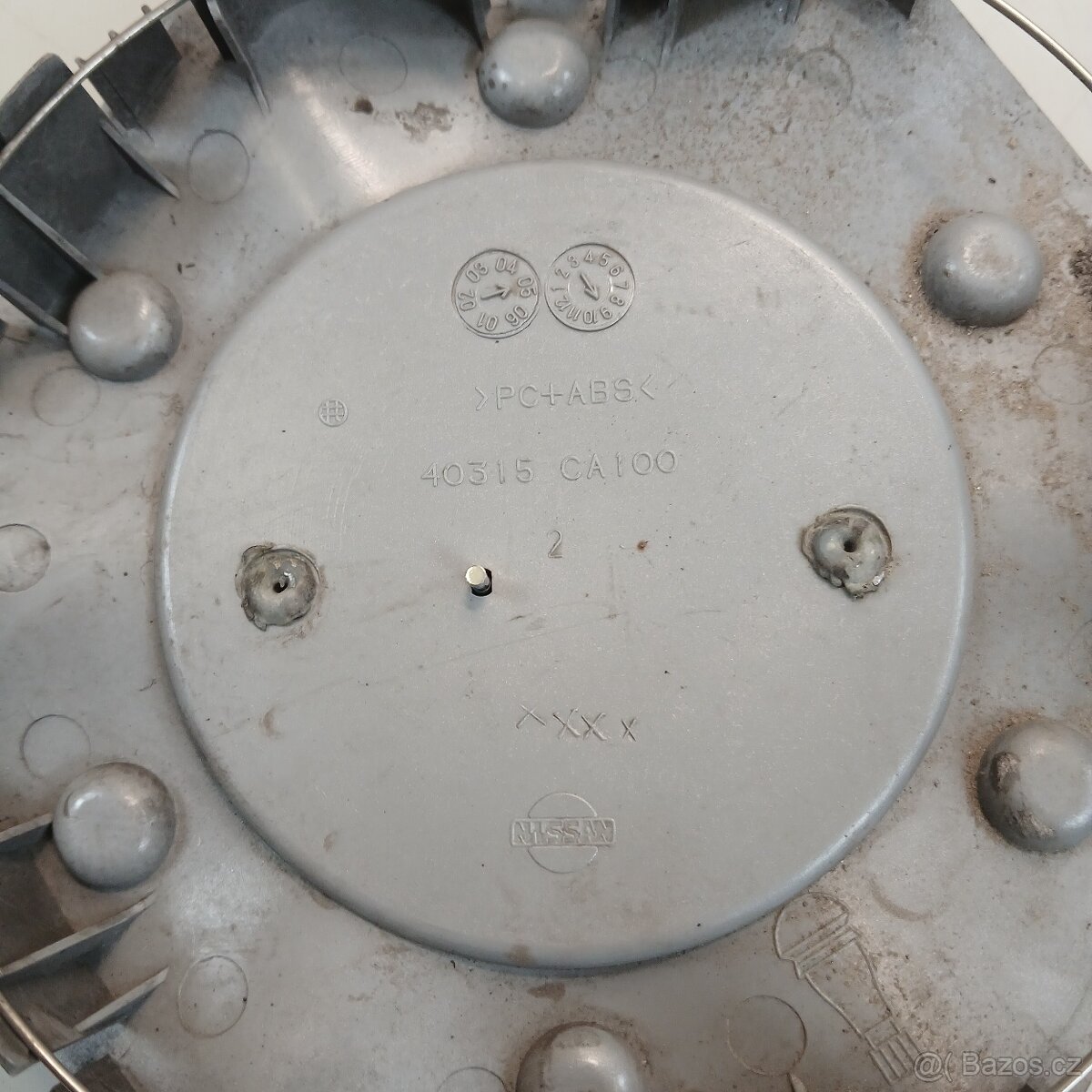 Sada středových krytek Nissan - 4ks - 6