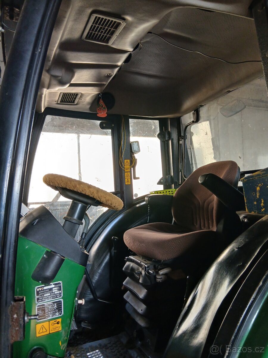 Biso Tiger X80 s čelním nakladačem. - 6