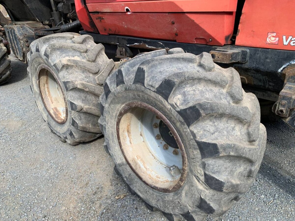 Vyvážečka VALMET 860.3. - 6