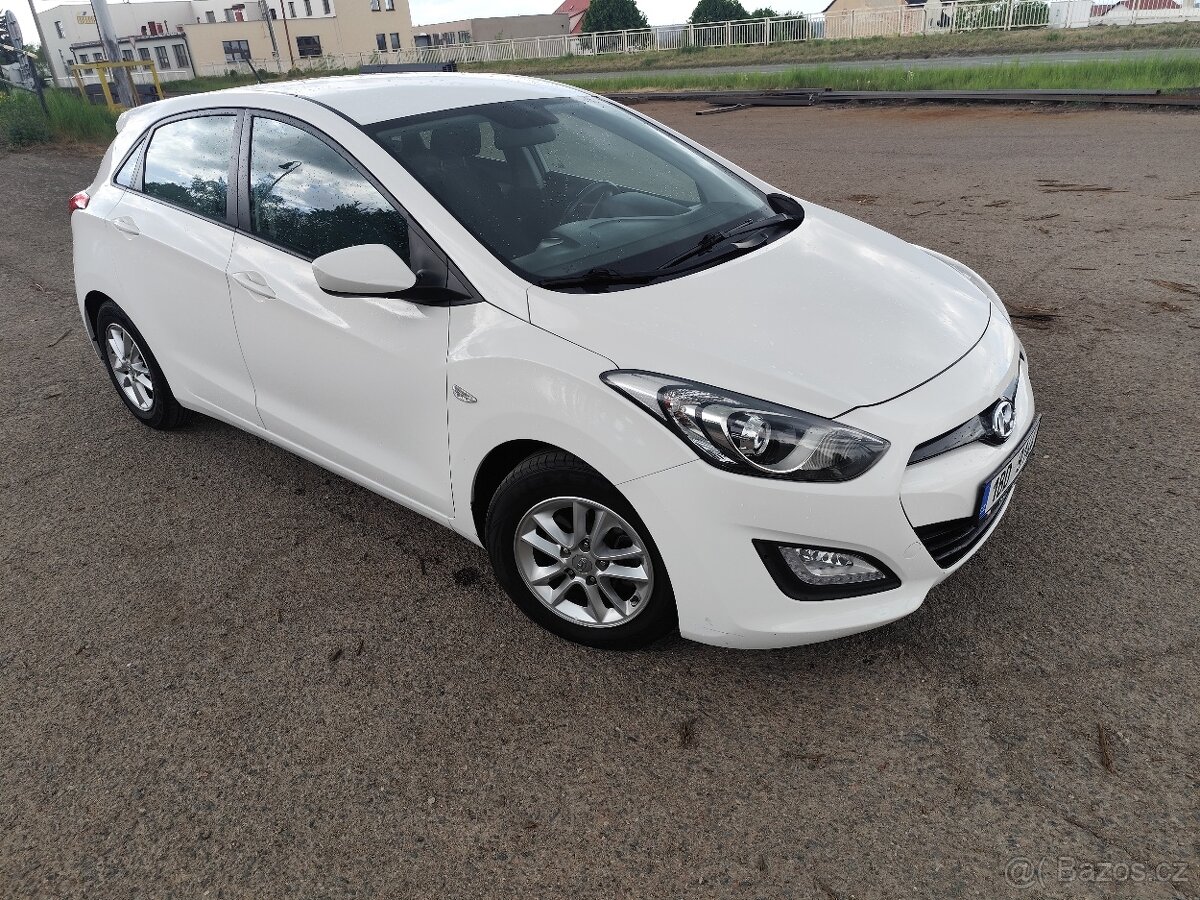 Hyundai i30 1.4i - 6