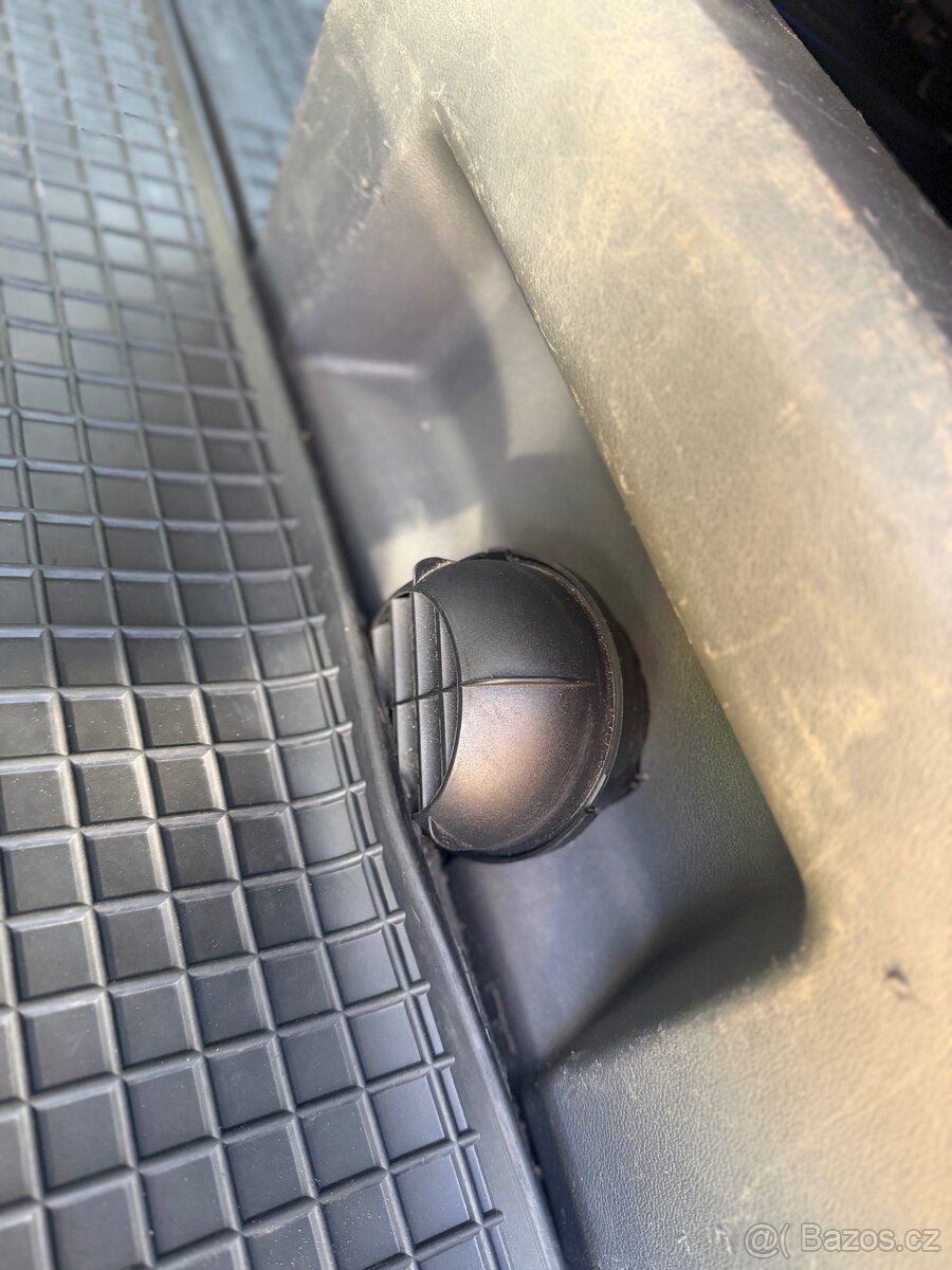 Vw multivan 2.0tdi 103kw - 6