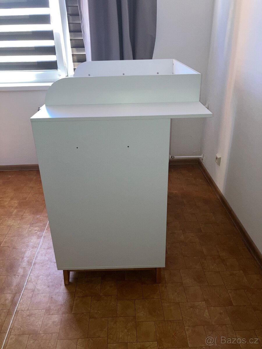 Přebalovací pult - 6