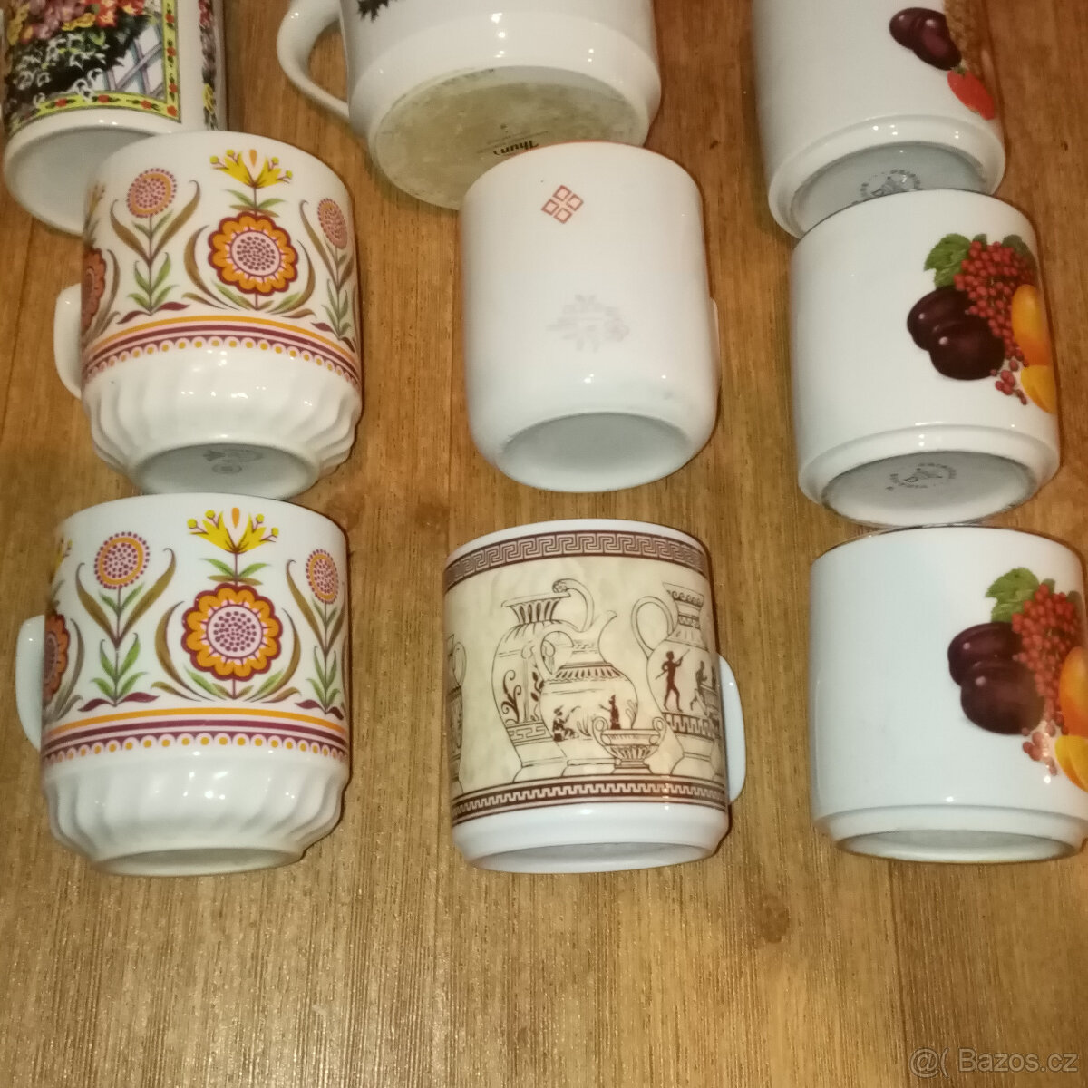 Prodám staré české porcelánové hrnky a skleněné půlitry 0,3l - 6