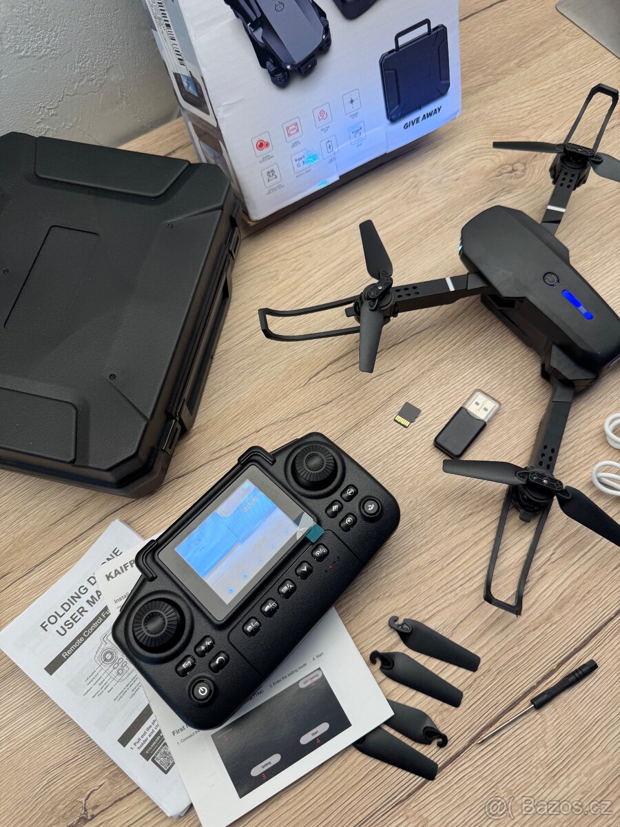 Dron se stabilizací a displejem - 6