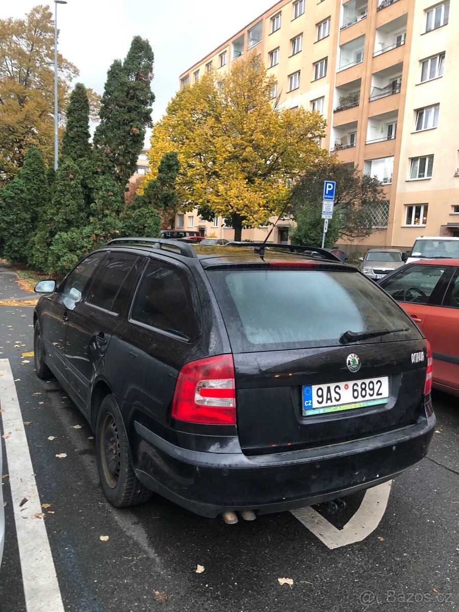 Škoda Octavia combi II 2.0 TDI DSG Elegance AUTOMAT, TAZNE - 6