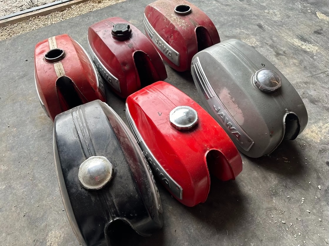 Predám NÁDRŽ JAWA 350/634 novšie prevedenie - 6