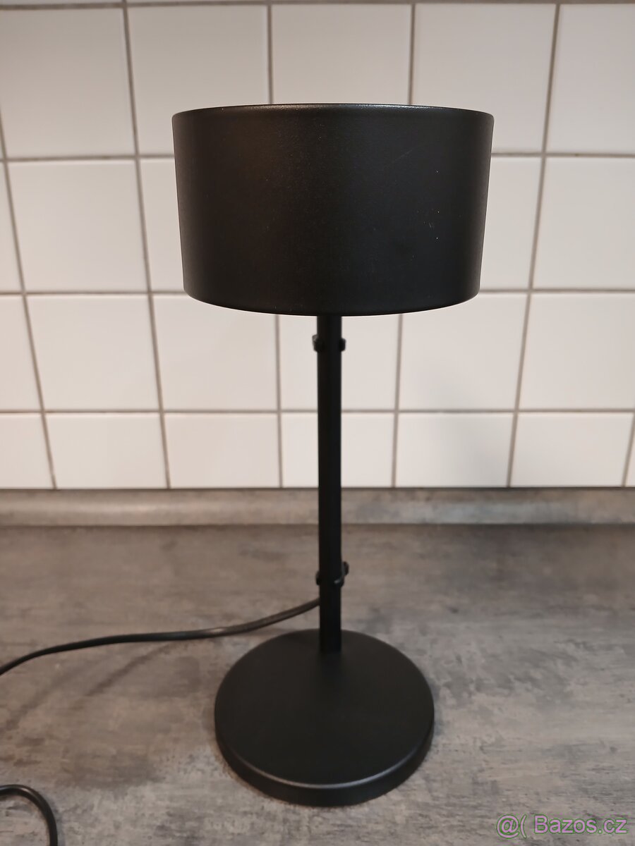 Stolní černá lampička - 6