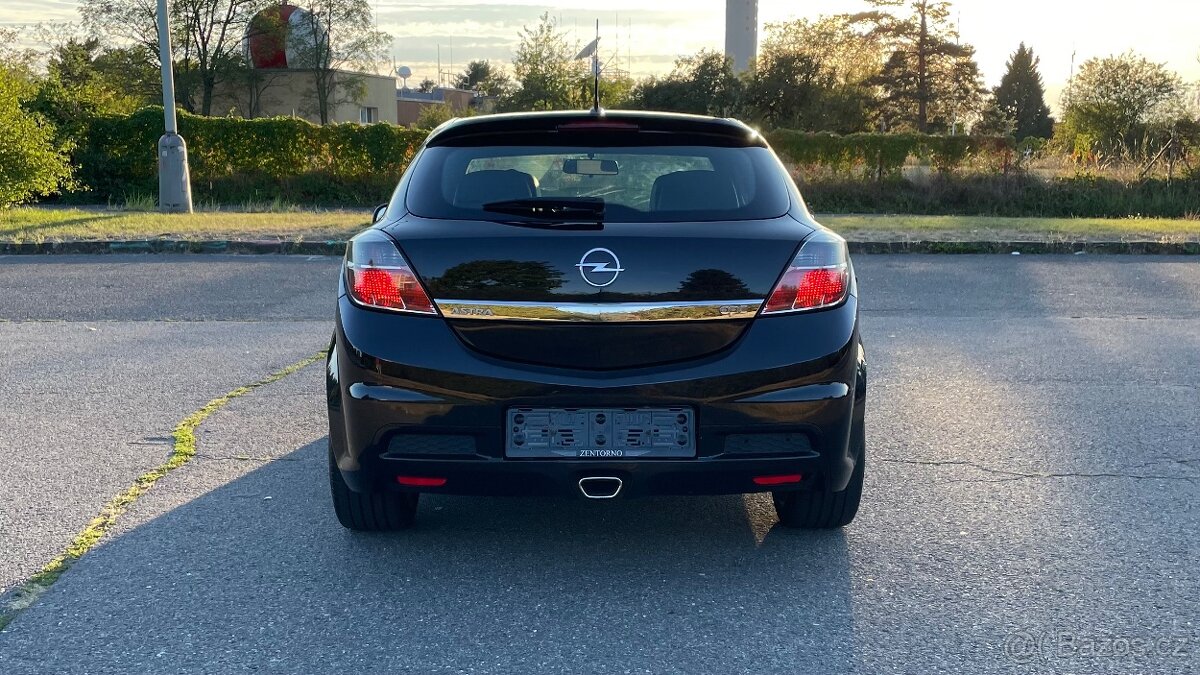 OPEL ASTRA GTC 2.0T OPC - 6