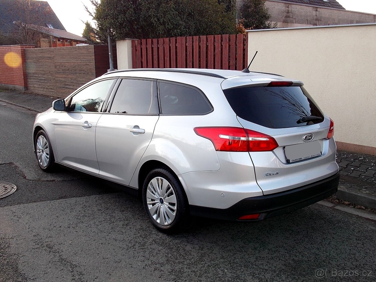 Úsporný Ford Focus Kombi 1,5 TDCi 88kW 2017 super výbava - 6