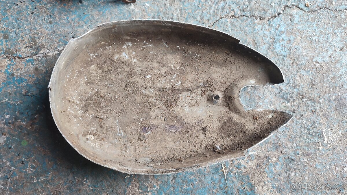 Víko motoru stadion jawetta - 6