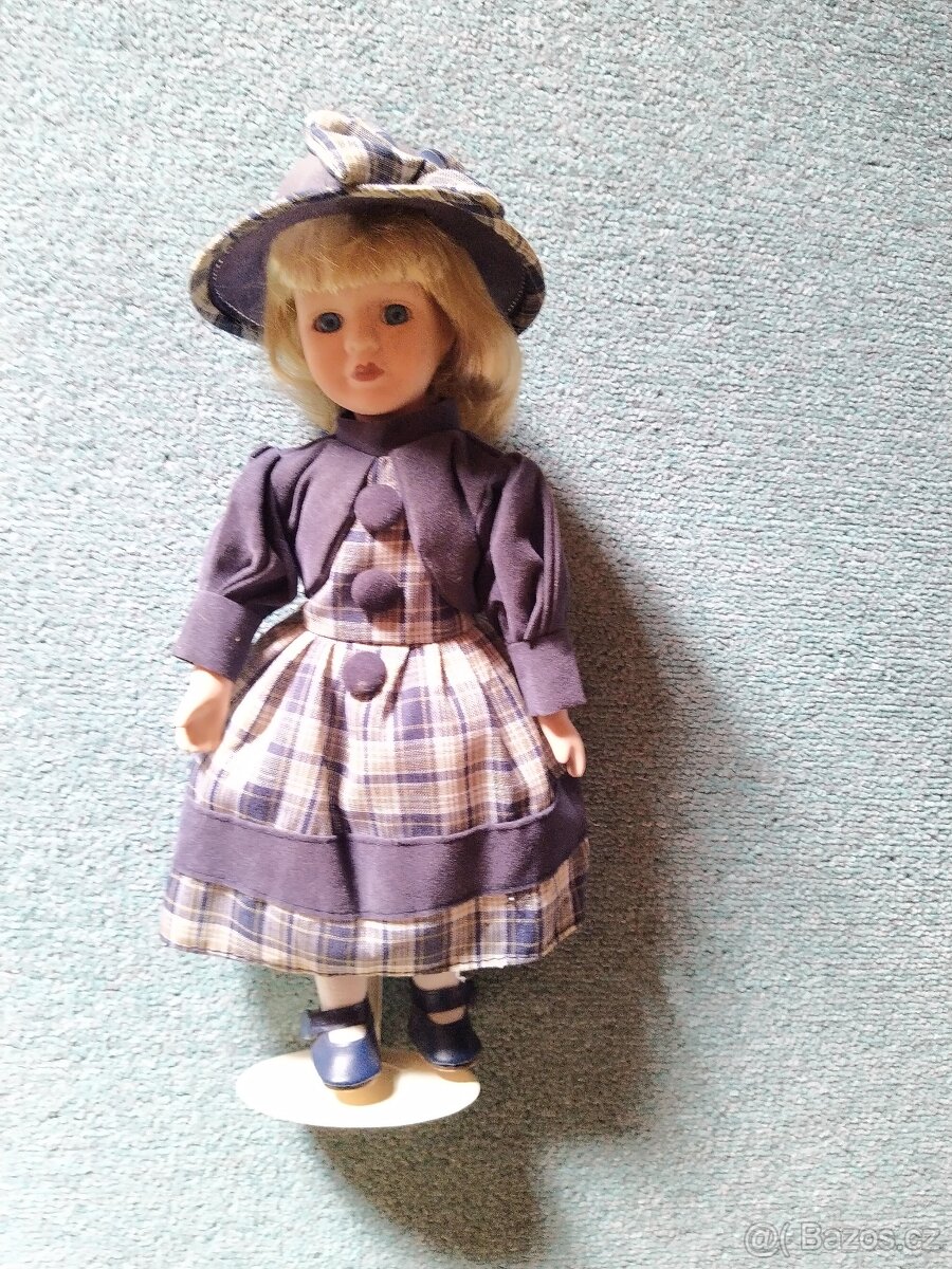 Panenky, koberec, kostky, domino, hra Krteček - 6